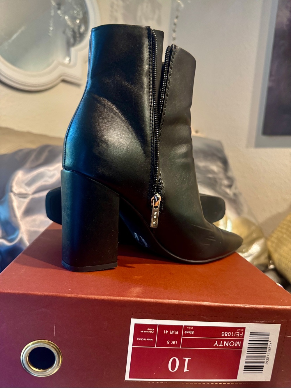 Unisa Black Leather Block Heel Ankle Booties with Side Zip